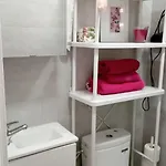 Habitacion Con Bano Privado En Piso Familiar