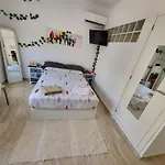 Studio 3 Minutes From The Beach