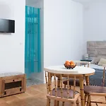 Julie Apartaments 3