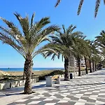 Relaxing Sea Views By Gloove