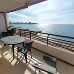 Very Lightful Apartment. Incredible Sea Views. Big Terrace, Swimming Pool. Ac. Very Close To Alicante City Center.