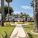 Casa Lago Jardin