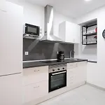 Alison\'S Apartment