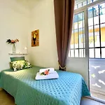 San Francisco Home By Gloove