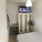 Habitacion Cama Grande Doble 150 X190 Con Smart Tv