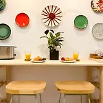 Elegante Apartamento A Unos Pasos De La Rambla.