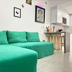 Nuevo Casco Antiguo, Playa Y Castillo