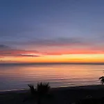 Espectacular Apartamento A Pie De Playa En Chalet Roquetes