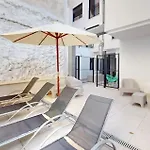 Apartamentos Breton 17 Suite Con Terraza