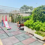 Estudio Con Piscina