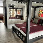 Insomnia Alicante Apartment With Private Patio
