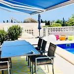 Chambre Vue Mer Dans Villa A La Marina