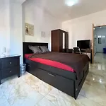 Mate\'S House