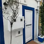 Stylish City-Center Apt 2 Bdrms