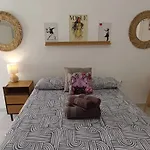Room Alicante Center