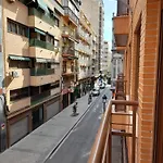 Comodo Aparta Estudio Centrico En Alicante