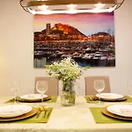 Luxury New Apartment City Centre & Beach, Alicante