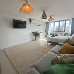 El Mirador Ap