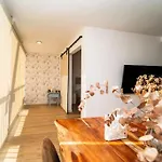 Modern Beachside Apartment In La Albufereta