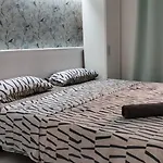 Marina Rooms