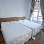 Lovelyloft Rafael 3
