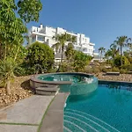 Apartment Laura Residence Bali