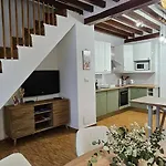 Lovelyloft Trafalgar