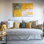 Modern Beach Apartment Muchavista
