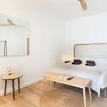Maravilloso Apartamento Amanecer Cabo A Pie De Playa Y Mar En Chalet Roquetes