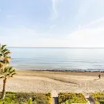 Excepcional Apartamento Amanecer Al Borde De Playa Y Mar, En Chalet Roquetes