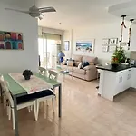 Apartamento Con Vistas Al Mar Primera Linea De Playa Del Postiguet