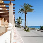 Apartamentos Jessica Beach