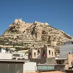 Alicante Central And Beach Side Apartment
