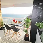 Vistas Al Mar. Gran Salon. Playa A 1 Minuto. Wifi