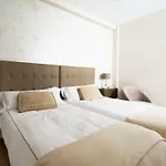 Apartment In The Heart Of Alicante Near The Beach.