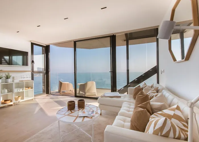 Modern Sea Front Jacuzzi Blue Sky