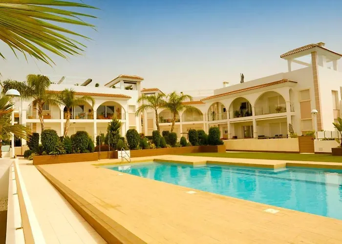 Fortuna 34 - Luxury Home With Terrace, Ac And Pool