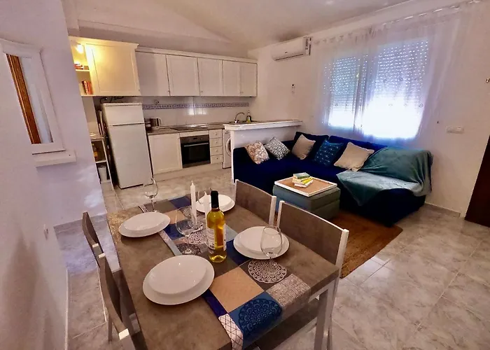 Close To Beaches & Golf Courses - With Pool & Bbq