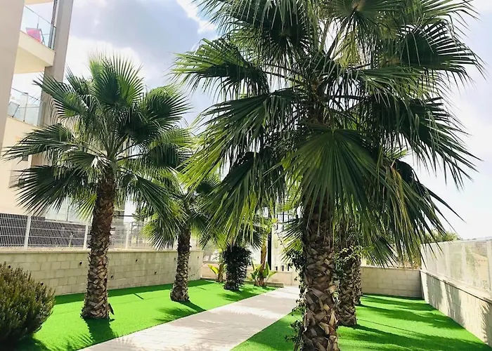 Villamartin Spacious Modern Flat -3 Pools Jacuzzi Tennis Golf