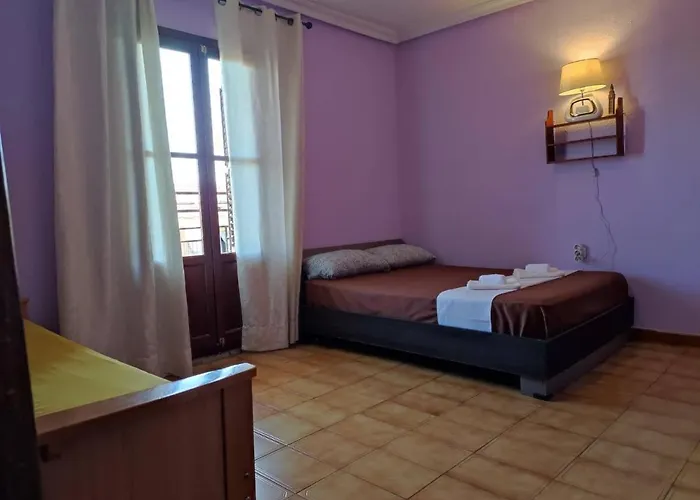 La Habitacion Del Piso Room In The Apartment