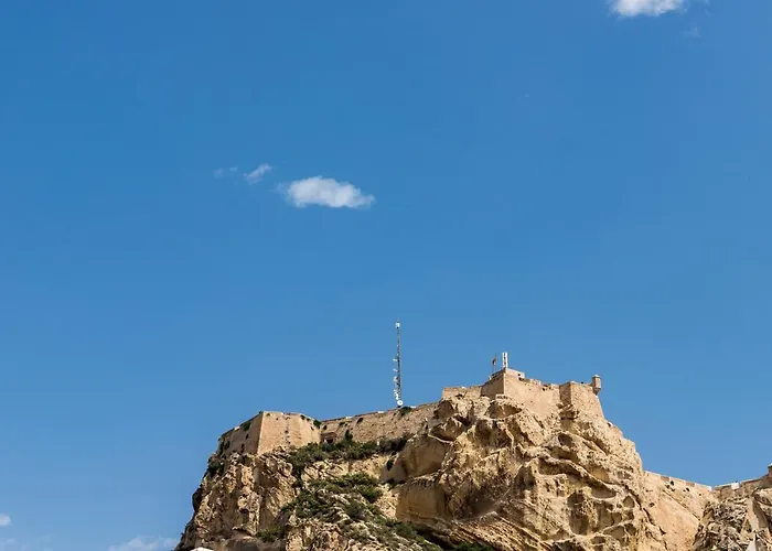 Apto. Abad Najera, En El Casco Antiguo De Alicante