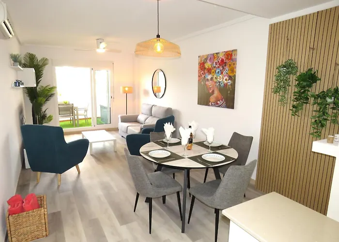 Villamartin Palms Stylish Apartment Close To Golf And Ocean With Garden Views
