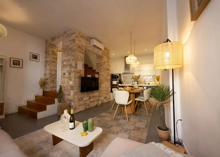 Casas 349H Alicante City Centre Trafalgar