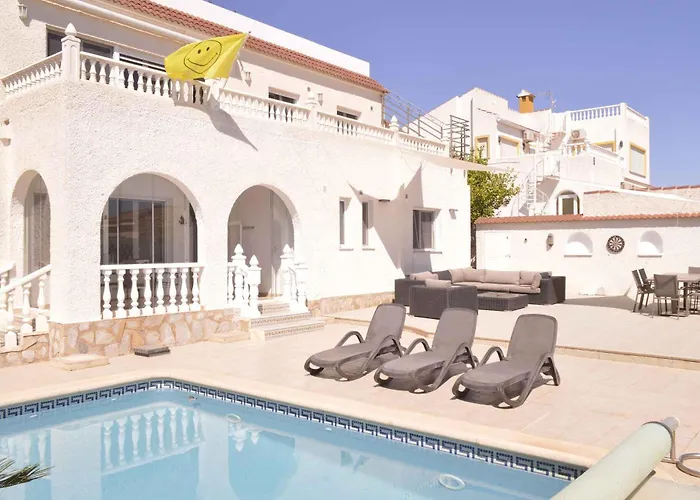 Casa Daniella - 5 Bedroom Villa With Private Pool