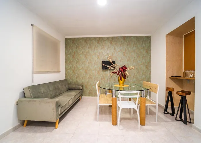 Alicante Urban Retreat Spacious Comfort Near Beach