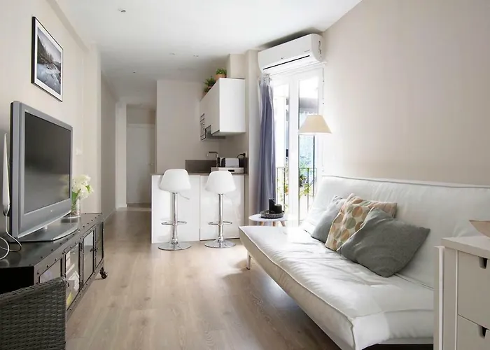 Apartment In The Heart Of Alicante Near The Beach.