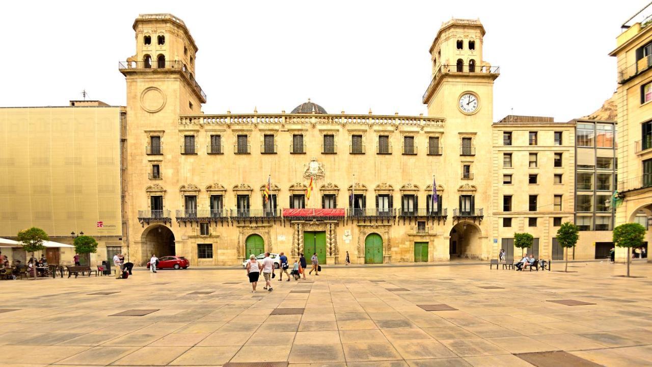 Abal - Market
