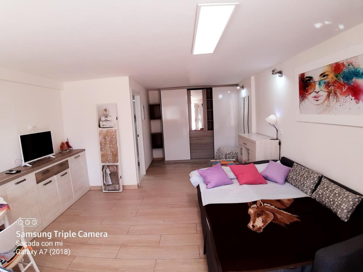 Playa De San Juan Apartment *