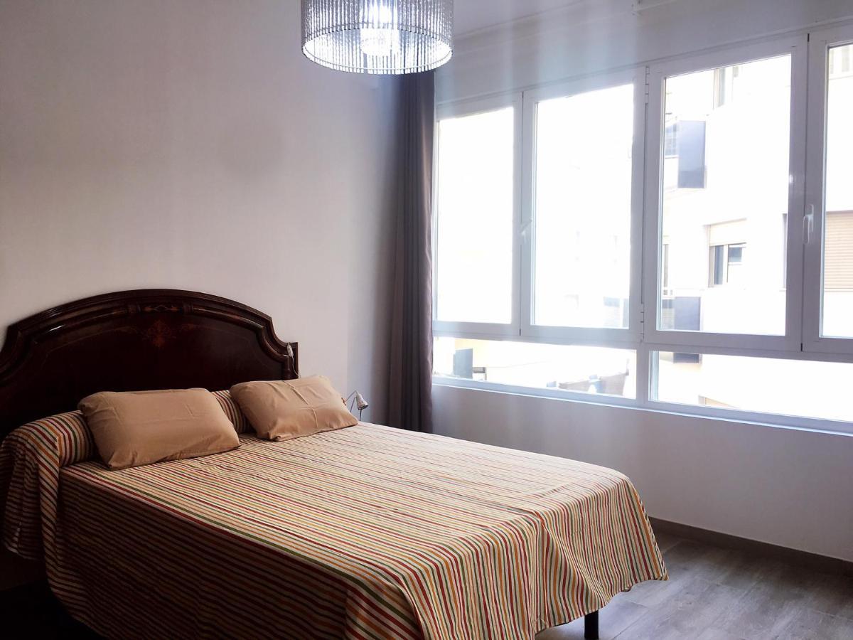 Centre ,plage Et Quartier Anime,wifi ,climatisation *