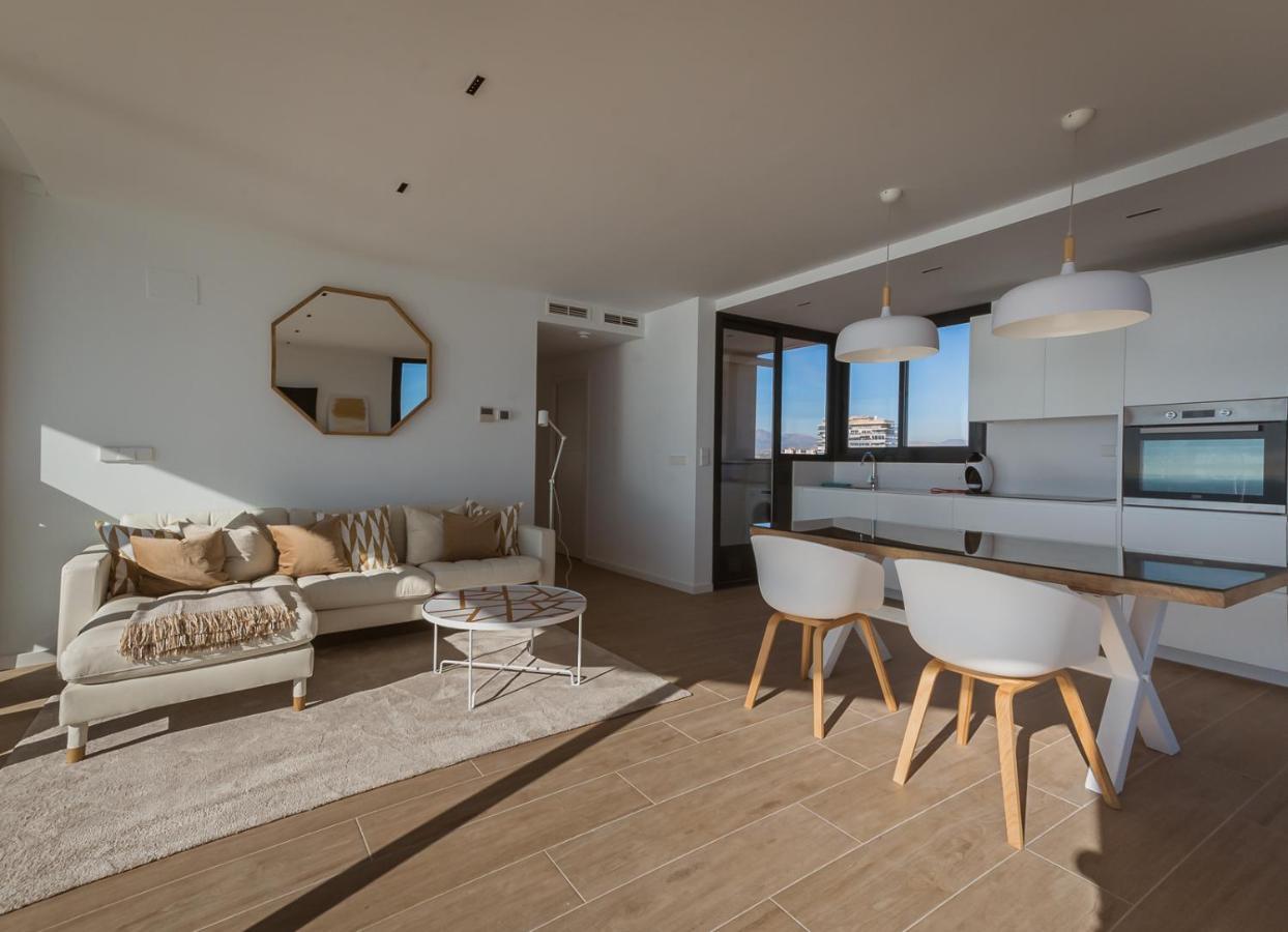 Modern Sea Front Jacuzzi Blue Sky Apartment Alicante
